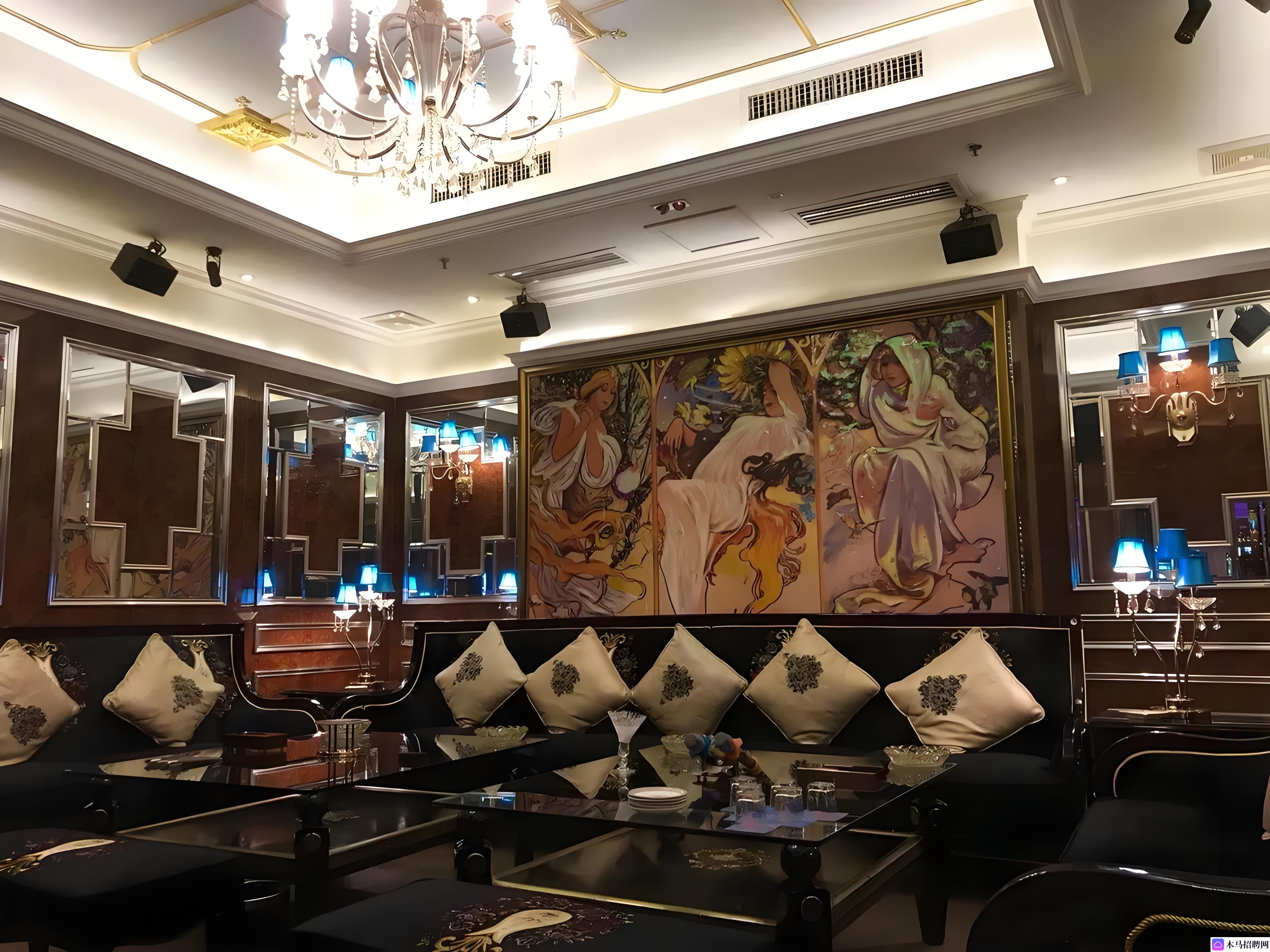 加入我们，让青春在夜色中绽放光芒！